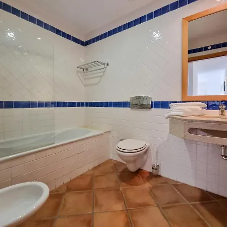 Inviting 2bedroom In The Of *