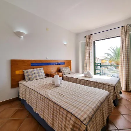 Inviting 2bedroom In The Of Tavira